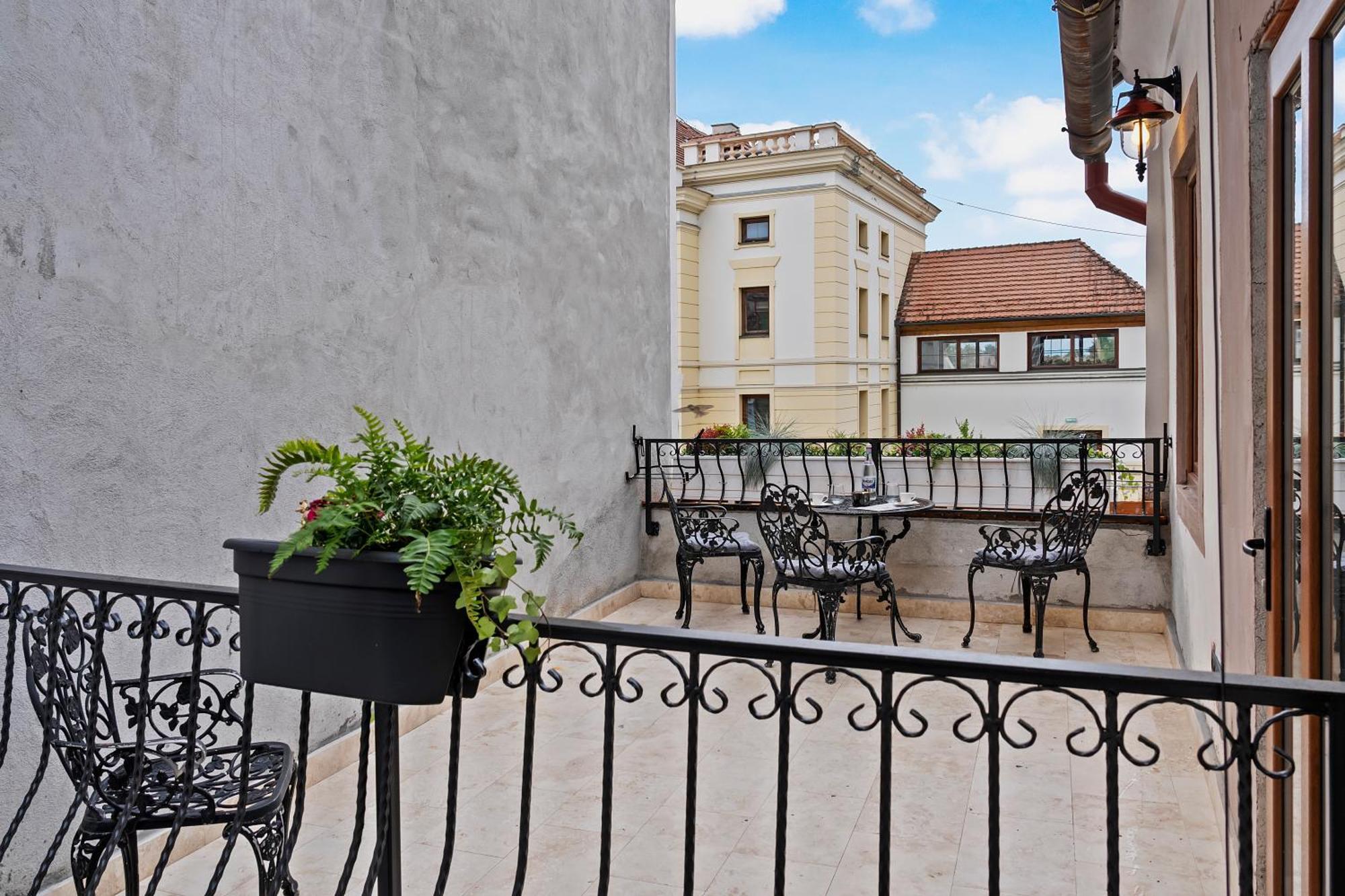 Gela'S Terrace Apartment Σίμπιου Εξωτερικό φωτογραφία